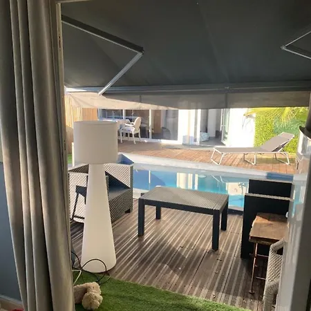 Dans De Bien Etre Avec Jacuzzi Et Piscine Chauffee *