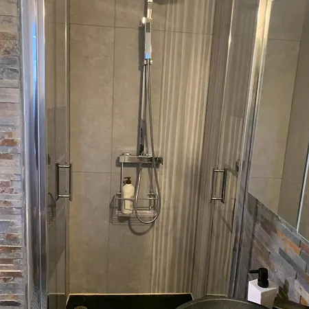Dans De Bien Etre Avec Jacuzzi Et Piscine Chauffee Lägenhet