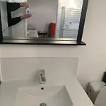 아파트 Dans De Bien Etre Avec Jacuzzi Et Piscine Chauffee 팔라바 레 플로
