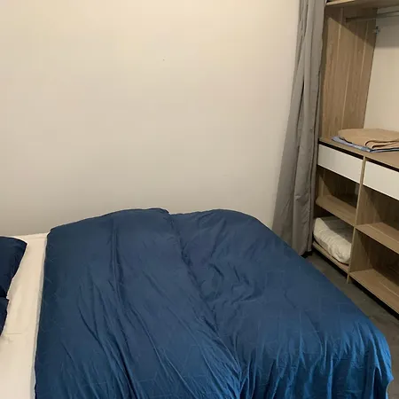 Exceptionnel 3 De Plein Pieds Pouvant Accueillir Jusqu A 8 Personnes A 2 Pas De La Et Du Centre Dans De Bien Etre Avec Jacuzzi Et Piscine Chauffee *