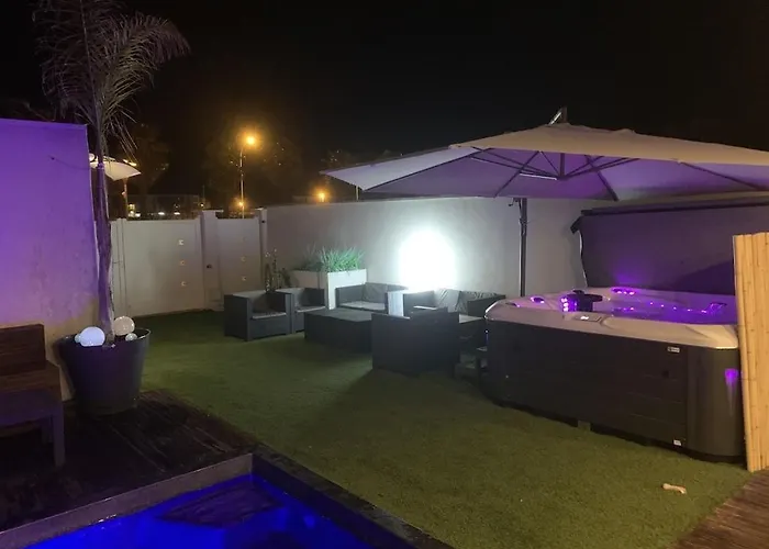 Logement Dans Une Residence De Bien Etre Avec Jacuzzi Et Piscine Chauffee Апартаменты Палава-ле-Фло