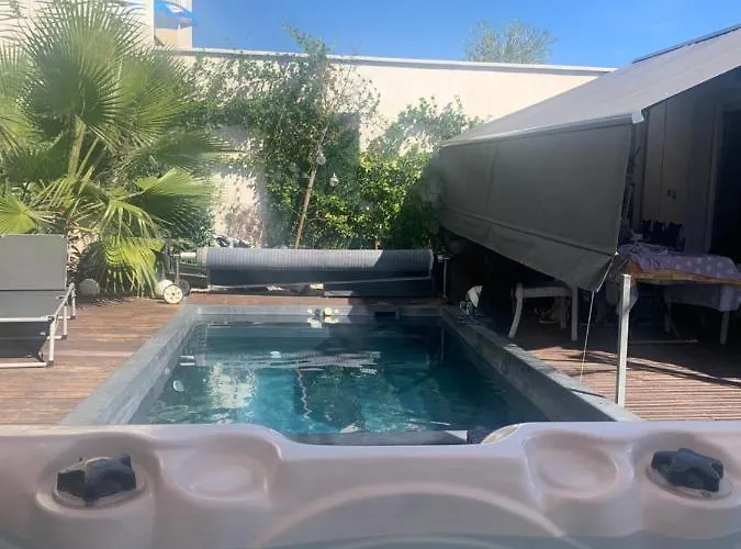 Logement Dans Une Residence De Bien Etre Avec Jacuzzi Et Piscine Chauffee Апартаменты Палава-ле-Фло