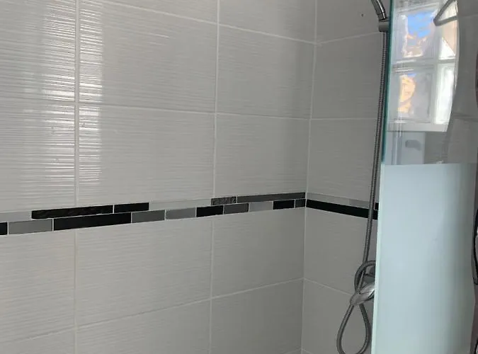 Logement Dans Une Residence De Bien Etre Avec Jacuzzi Et Piscine Chauffee Апартаменты Палава-ле-Фло
