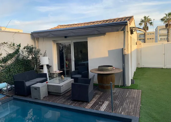Logement Dans Une Residence De Bien Etre Avec Jacuzzi Et Piscine Chauffee * Палава-ле-Фло