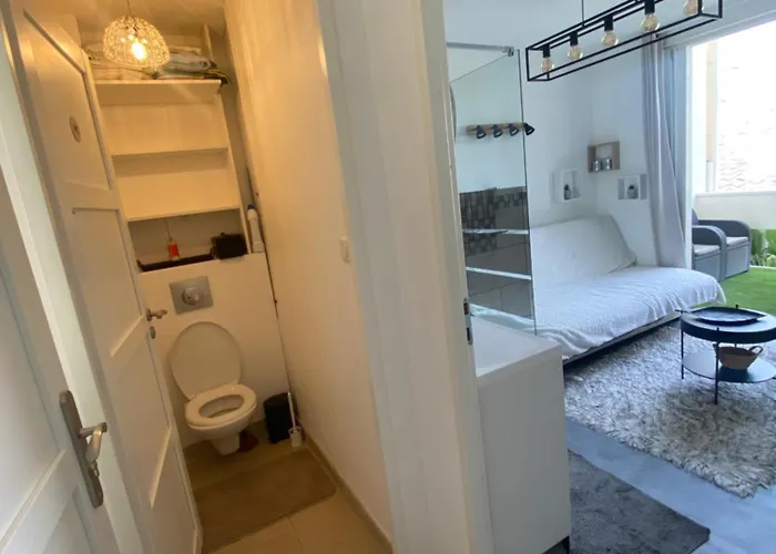 Logement Dans Une Residence De Bien Etre Avec Jacuzzi Et Piscine Chauffee * Палава-ле-Фло